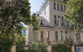 Apartments Villa Whitehouse